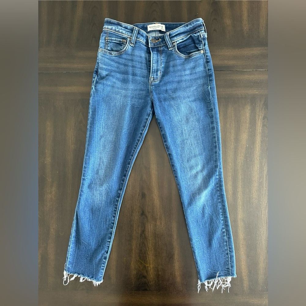 Abercrombie & Fitch Super Skinny Ankle Mid Rise Jeans